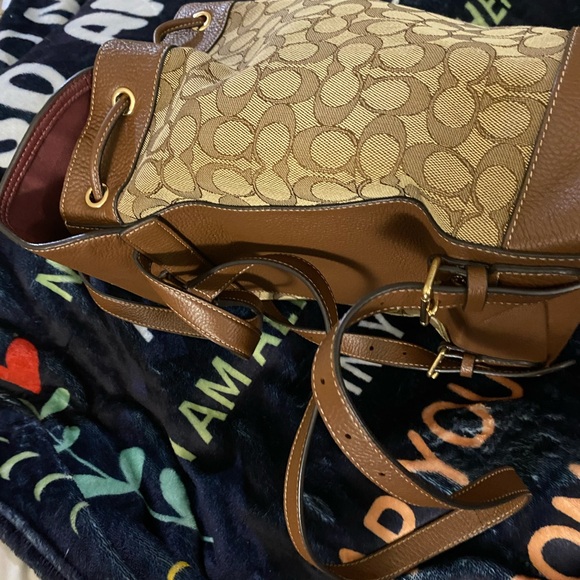 COACH DEMPSEY DRAWSTRING BACKPACK IN SIGNATURE JACQUARD with PATCH & STRIPE - Picture 7 of 7